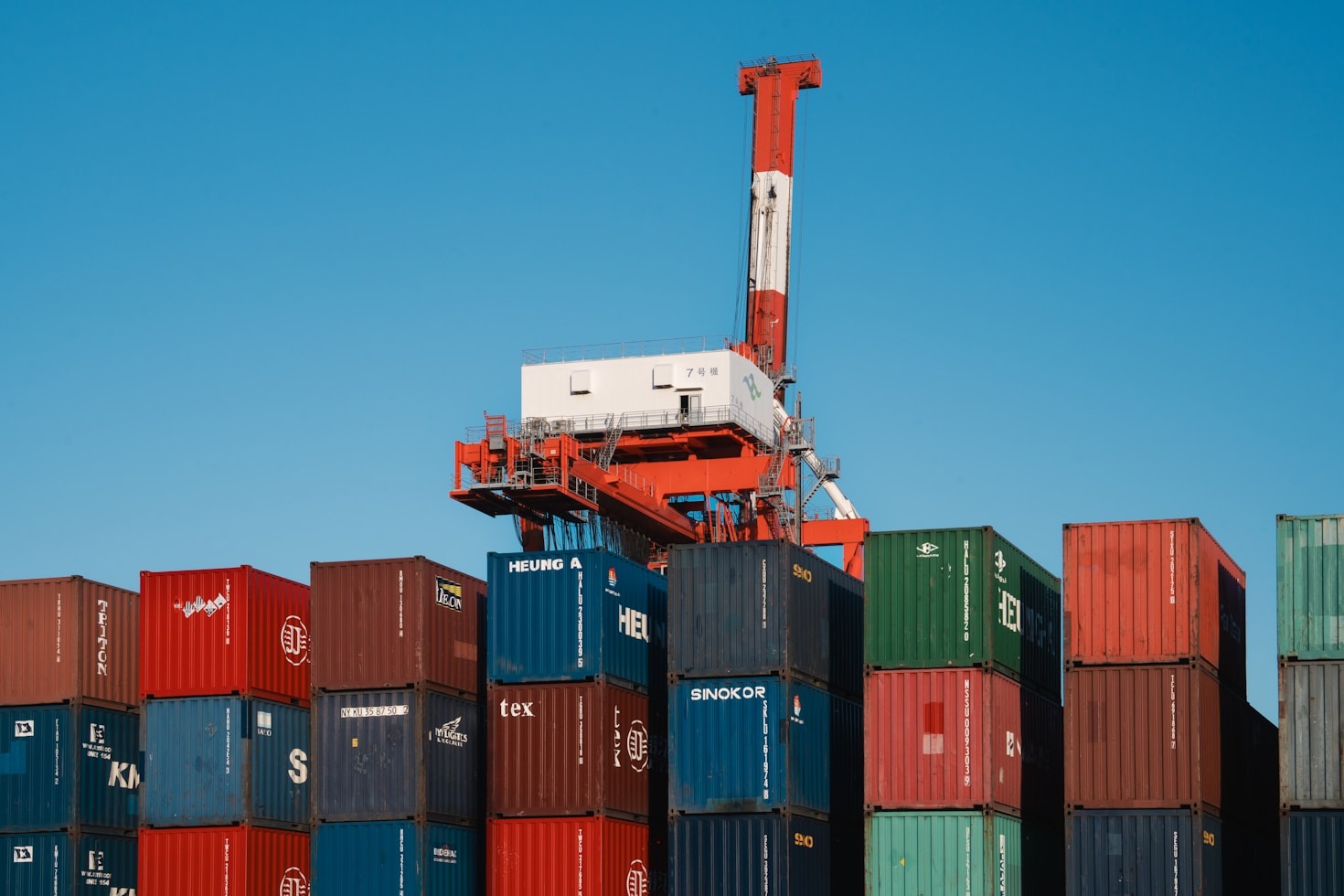 Beneficios de contar con expertos en importación y exportación